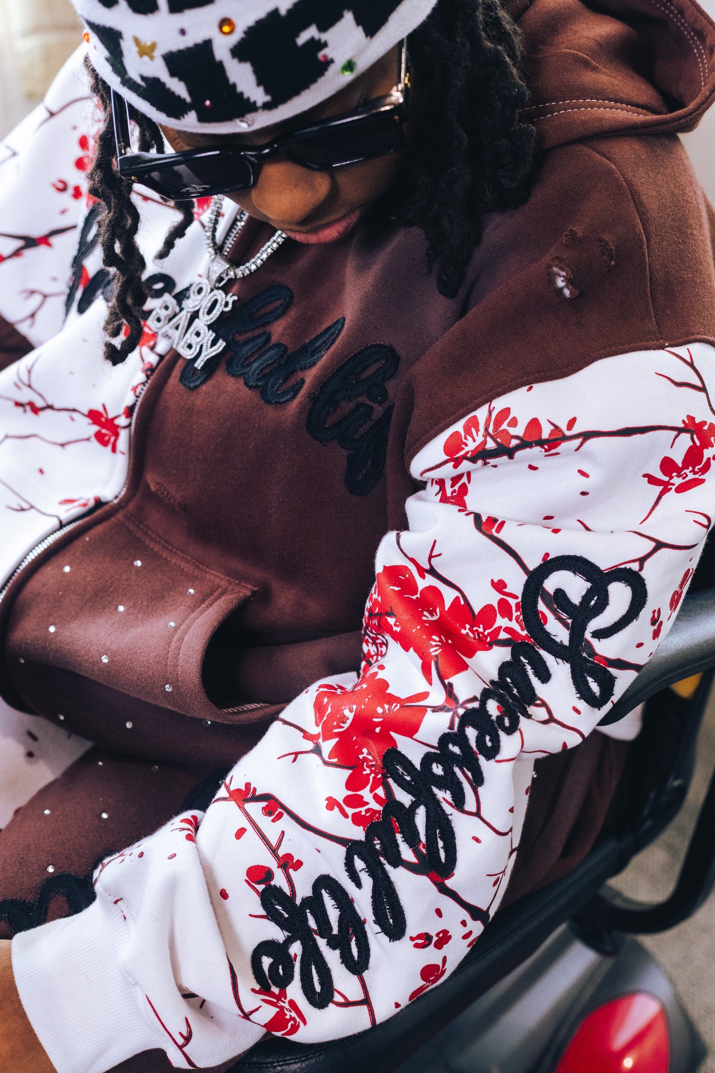 THE TWO-TONE RHINESTONES SUCCESSFUL LIFE VIOTET FLOWER HOODIE SET