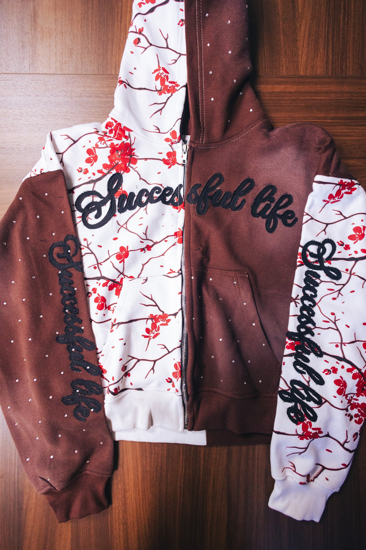 THE TWO-TONE RHINESTONES SUCCESSFUL LIFE VIOTET FLOWER HOODIE SET