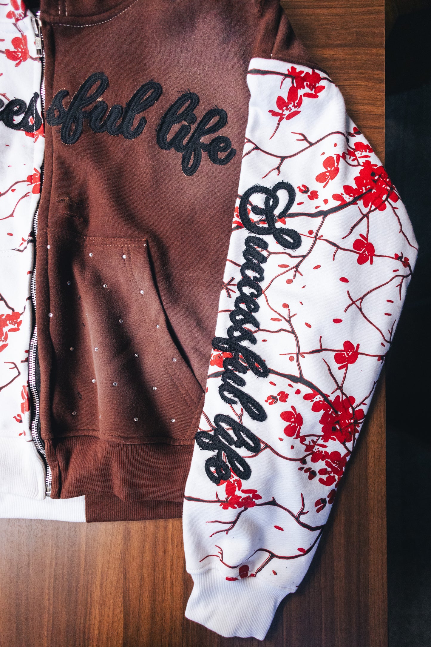 THE TWO-TONE RHINESTONES SUCCESSFUL LIFE VIOTET FLOWER HOODIE SET