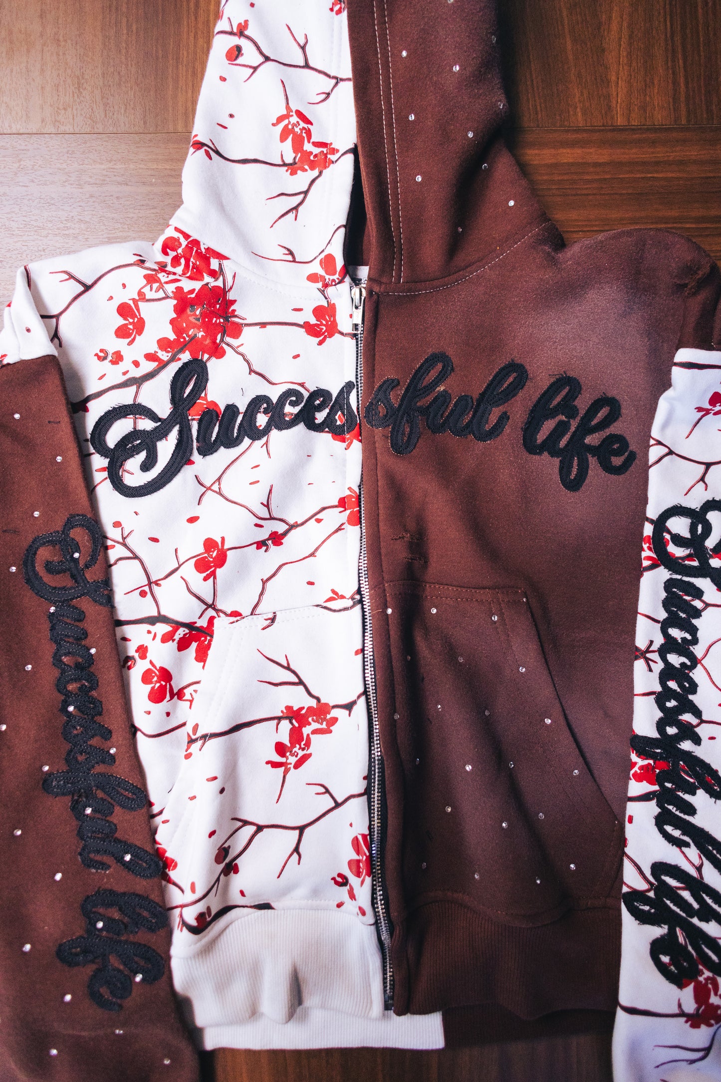 THE TWO-TONE RHINESTONES SUCCESSFUL LIFE VIOTET FLOWER HOODIE SET